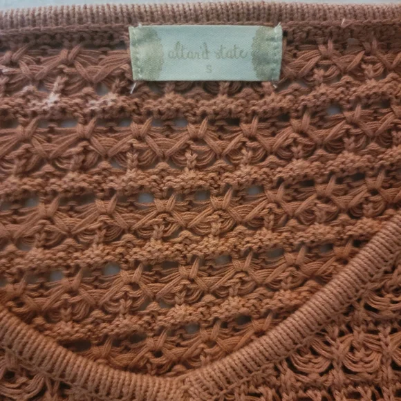 Free** With Purchase! Altard State Coral Rust Size Small Sweater Like New - Picture 2 of 2